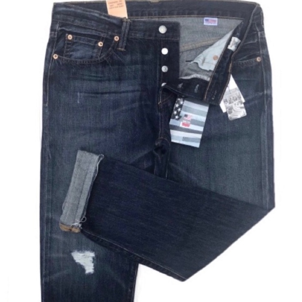 EUC - Levi’s 501 Button Fly Selvedge Women’s Jeans